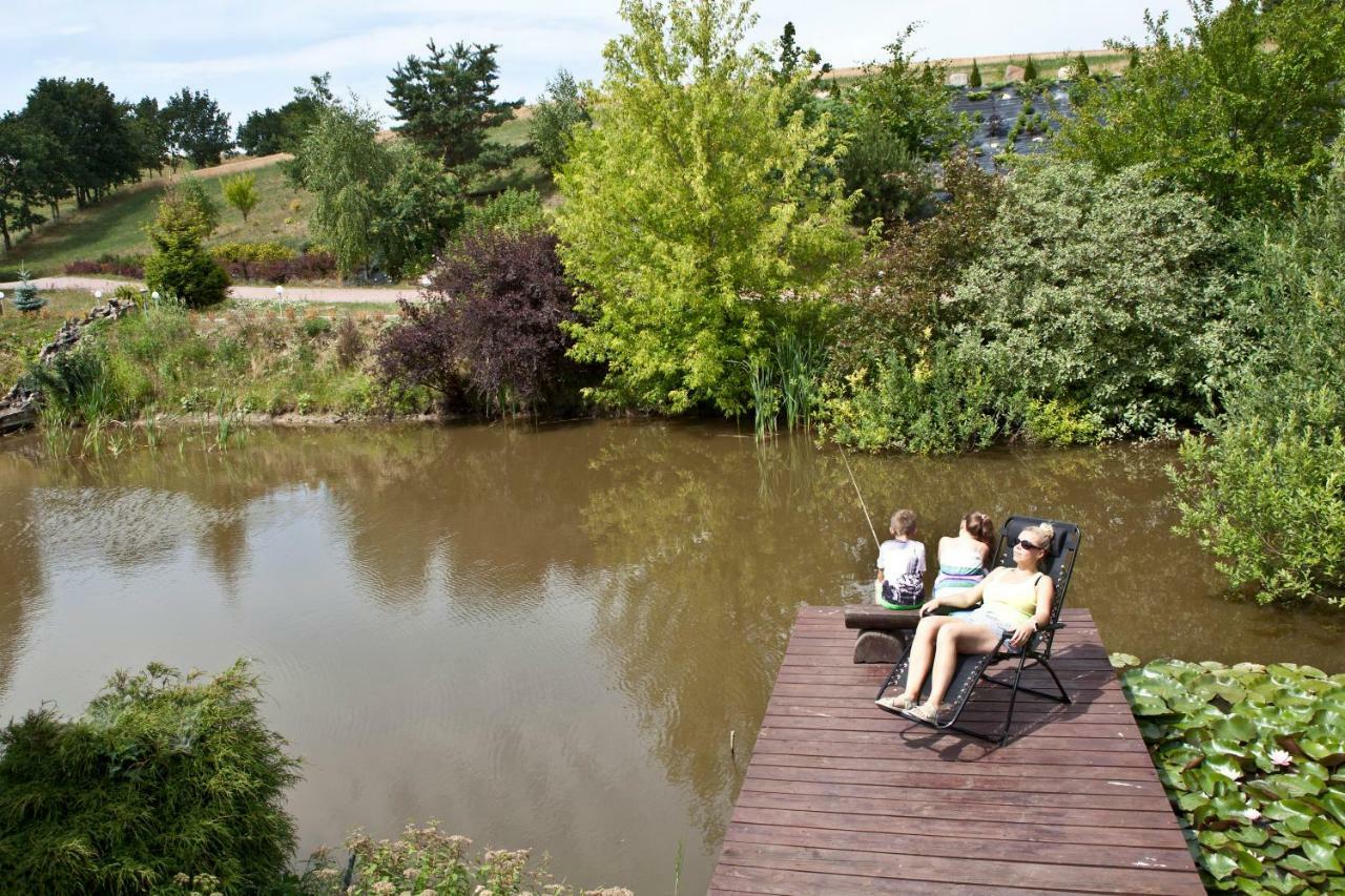 Resort Holiday Natural - Gosciniec Zacisze Chmielno Exterior foto