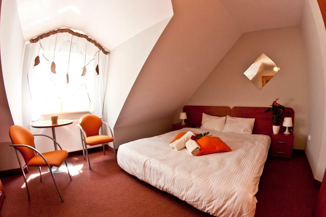 Resort Holiday Natural - Gosciniec Zacisze Chmielno Exterior foto